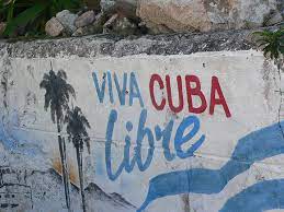 EL PUNTO ES: O CUBA SOCIALISTA O... (Rómulo P. Silva)